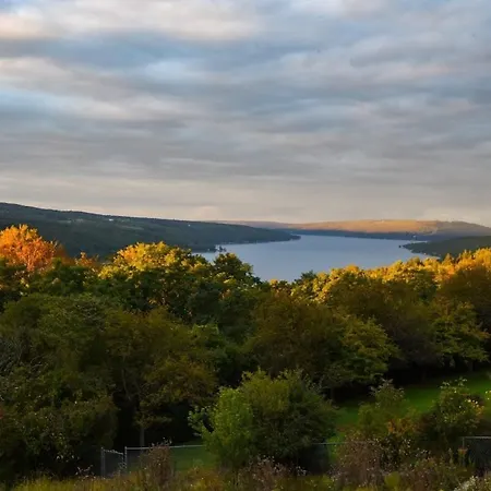 Keuka Glory Vila